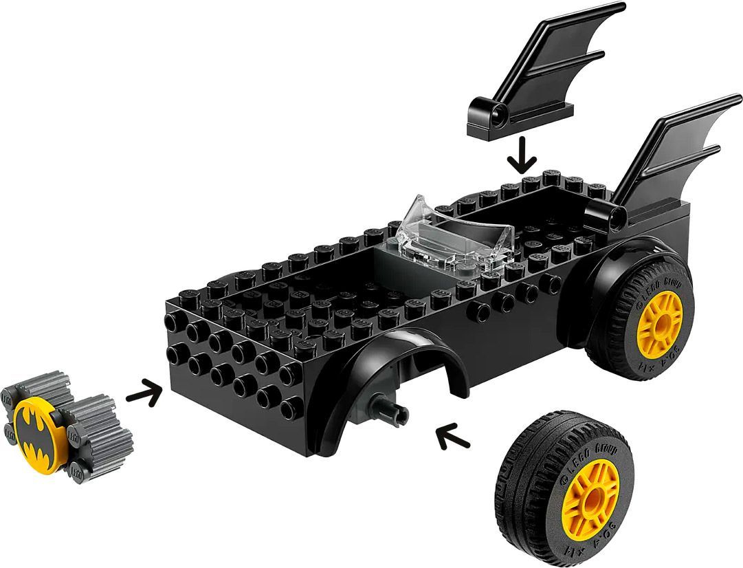 Конструктор LEGO Super Heroes DC Погоня на Бетмобілі: Бетмен проти Джокера (76264)