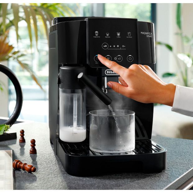 Кавомашина Delonghi Magnifica Start ECAM 220.60.B