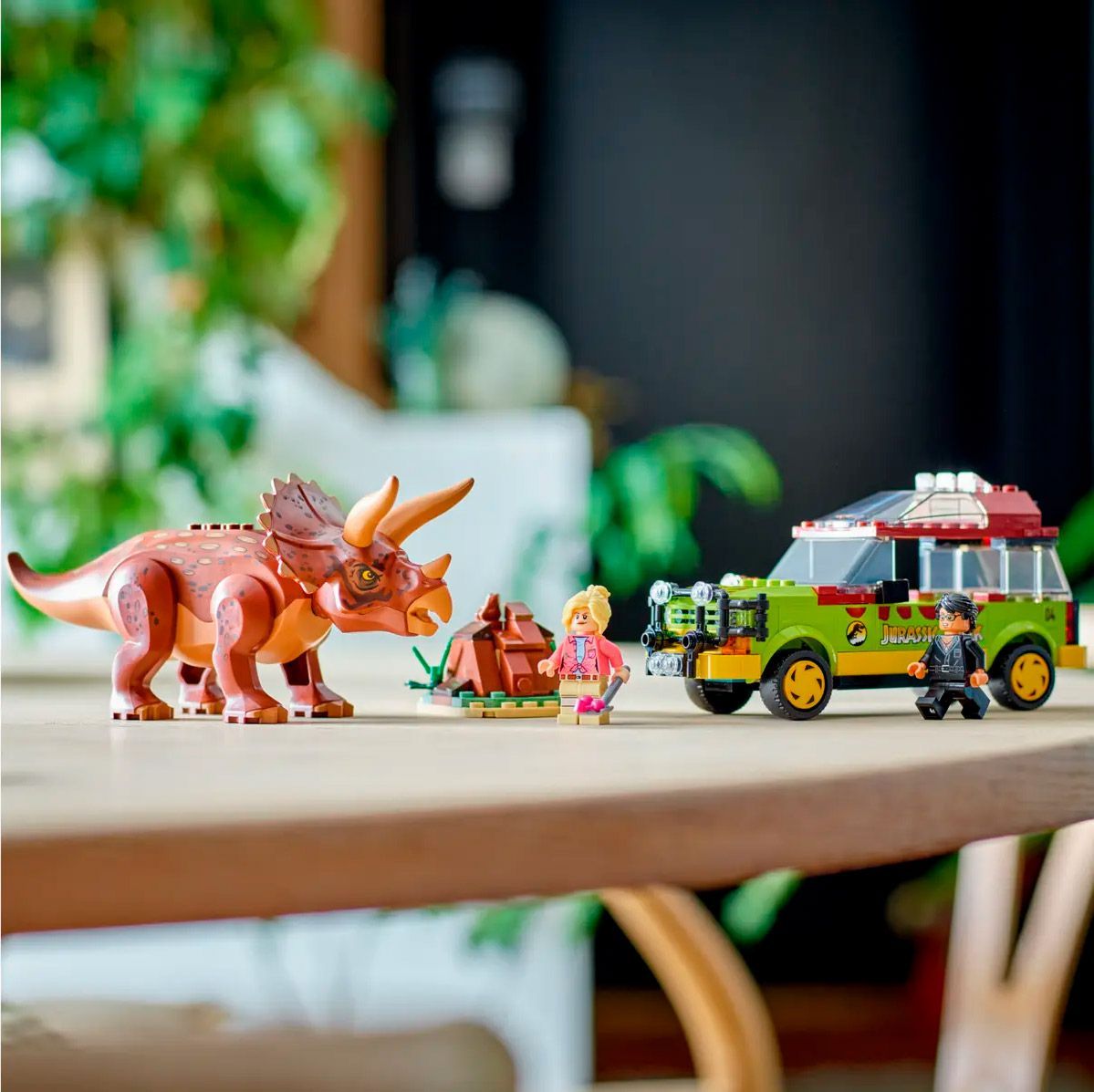 Конструктор LEGO Jurassic World Дослідження трицератопсів (76959)