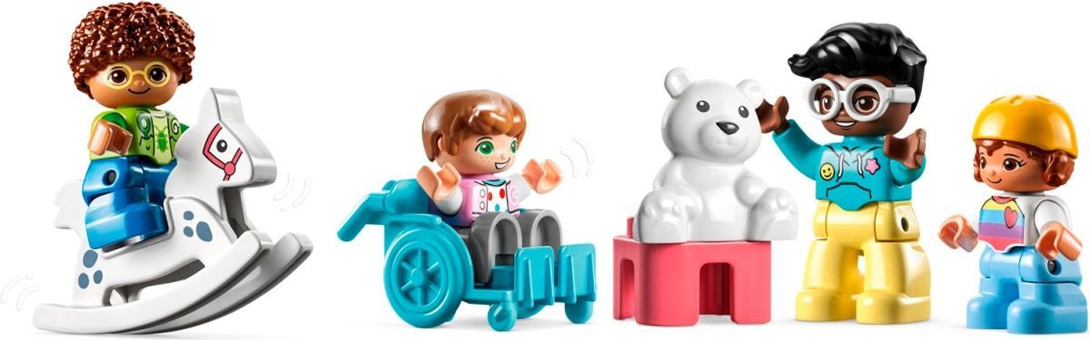 Конструктор LEGO DUPLO Життя в дитячому садку (10992)