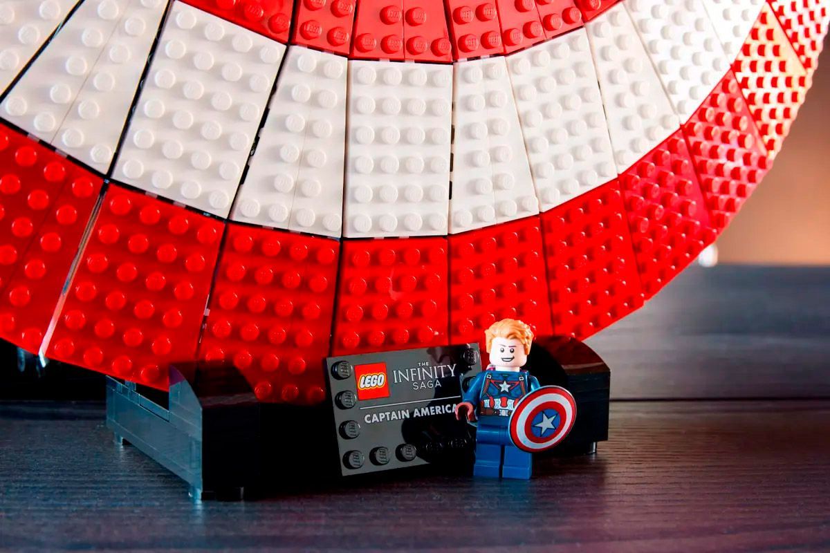 Конструктор LEGO Marvel Super Heroes Щит Капітана Америка (76262)