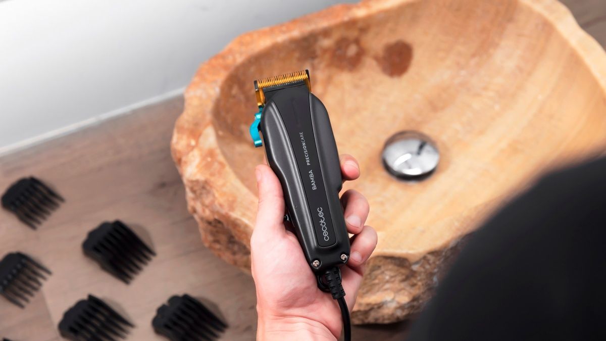 Машинка для стрижки Cecotec Bamba PrecisionCare ProClipper Titanium (CCTC-04217)