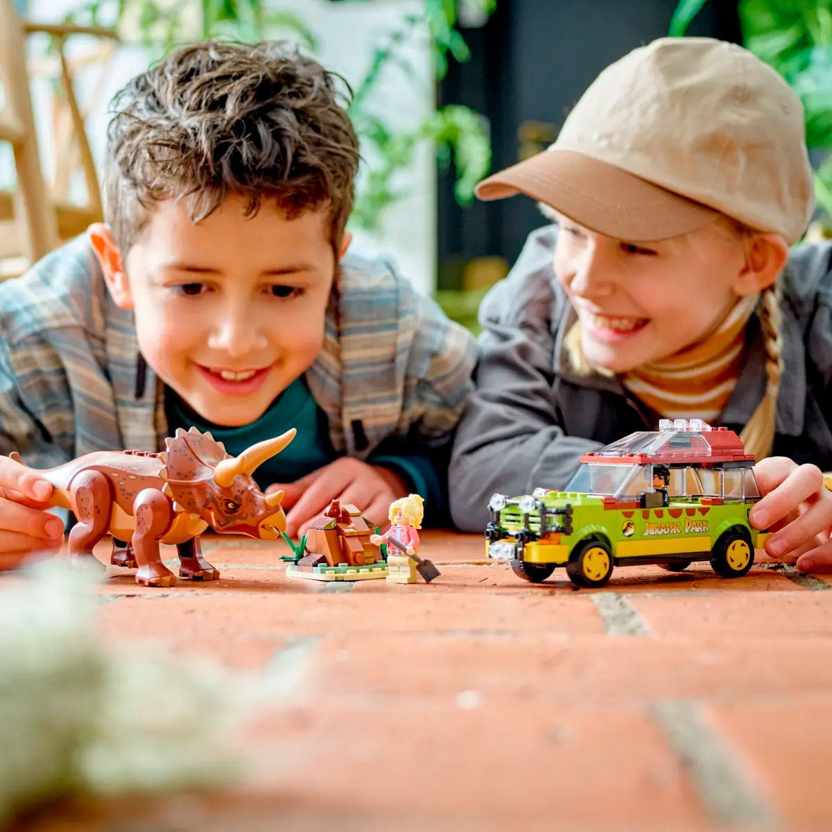 Конструктор LEGO Jurassic World Дослідження трицератопсів (76959)