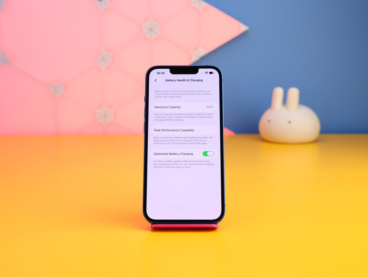 Смартфон Apple iPhone 13 128GB Blue (MLPK3) Б/У фото 3