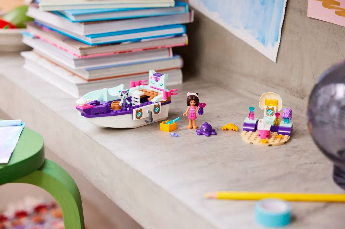 Конструктор LEGO Gabby`s Dollhouse Корабель і спа Ґаббі та Нявки (10786)