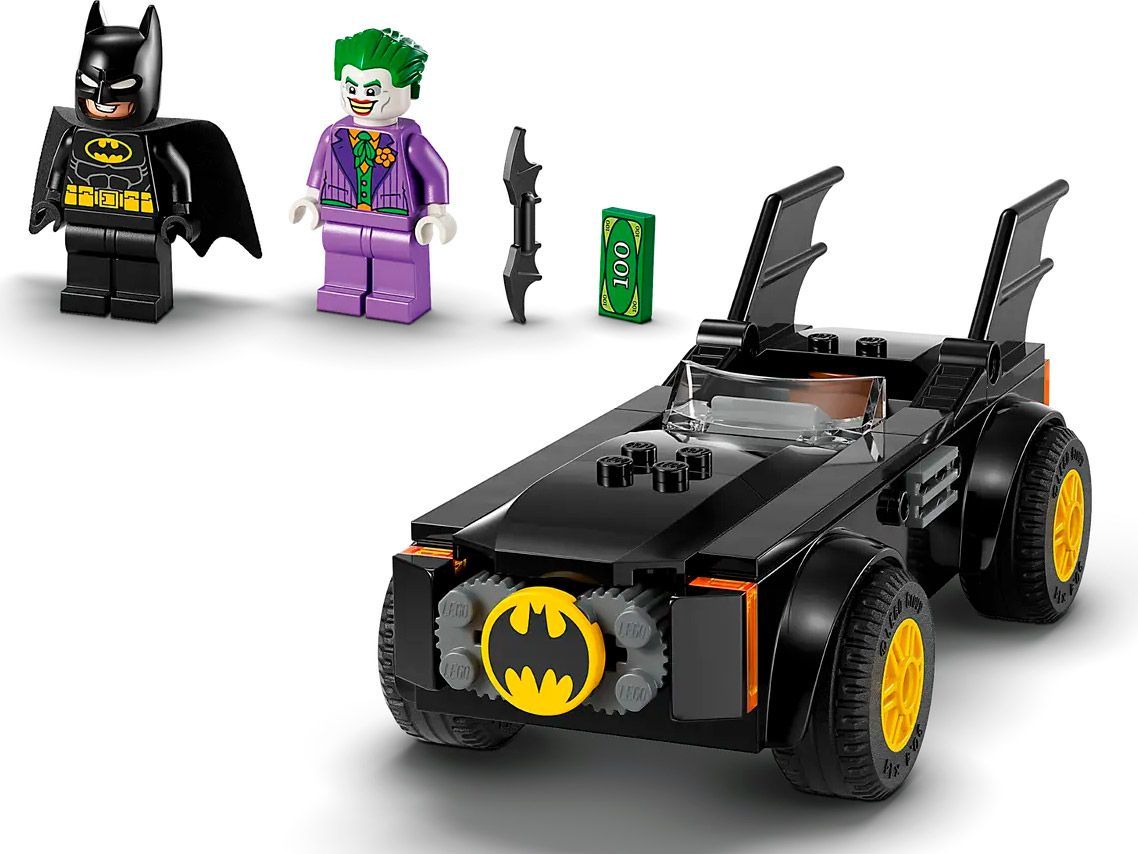 Конструктор LEGO Super Heroes DC Погоня на Бетмобілі: Бетмен проти Джокера (76264)