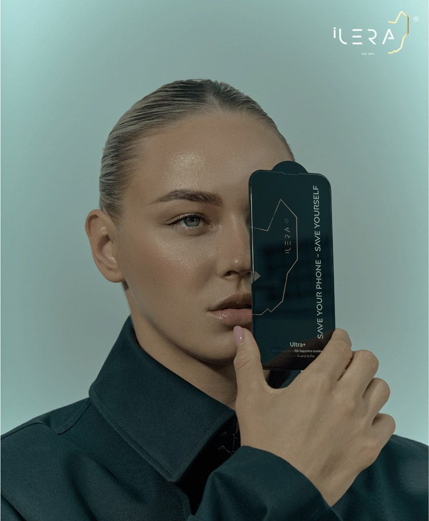 Захисне скло iLera DeLuxe Full Cover Glass для Apple iPhone 15/16 (iLFCDL15)