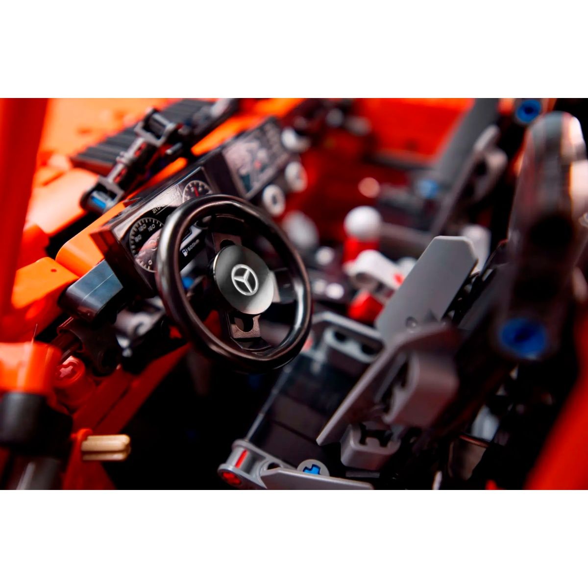 Конструктор LEGO Technic Mercedes-Benz G 500 Professional Line (42177)