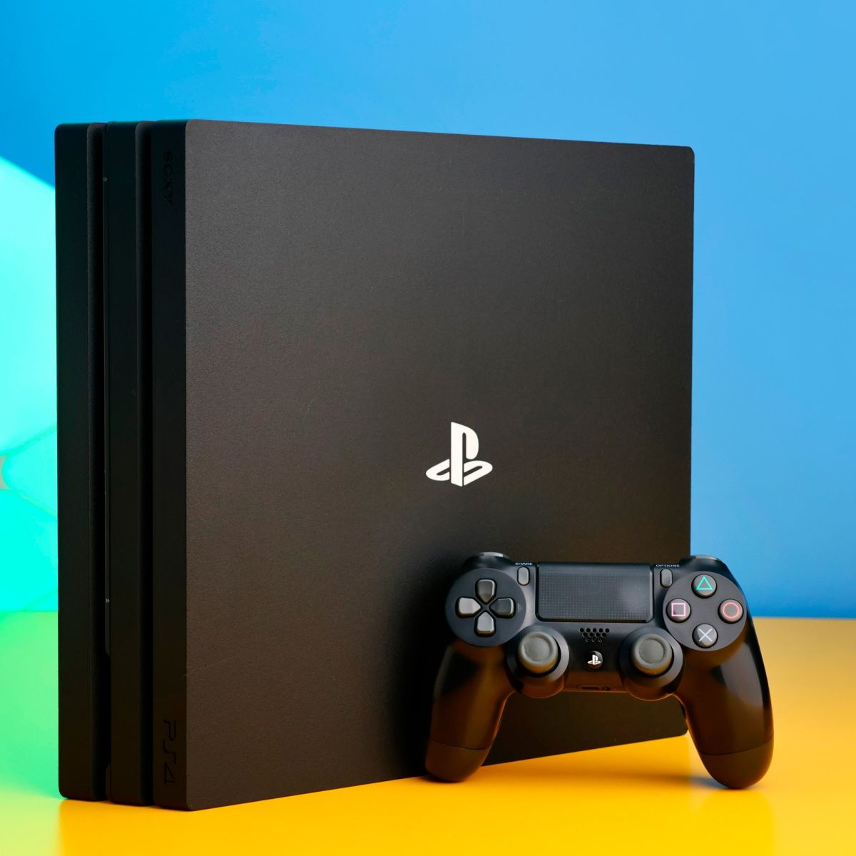 Ігрова консоль Sony PlayStation 4 Pro 1TB Black Б/У