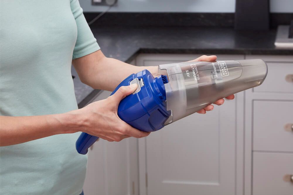 Ручний пилосос Black&Decker NVC115WA