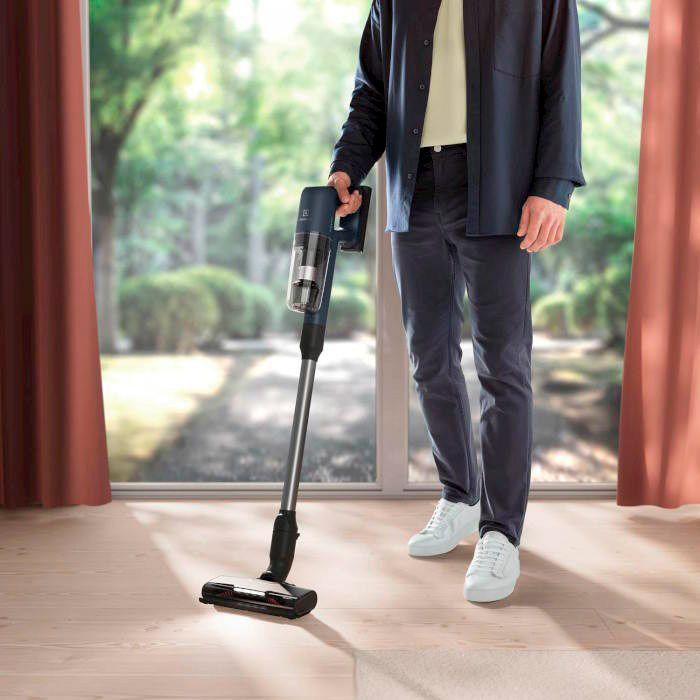 Ручний пилосос Electrolux 700 Cordless Cleaner (EP71UB14DB)