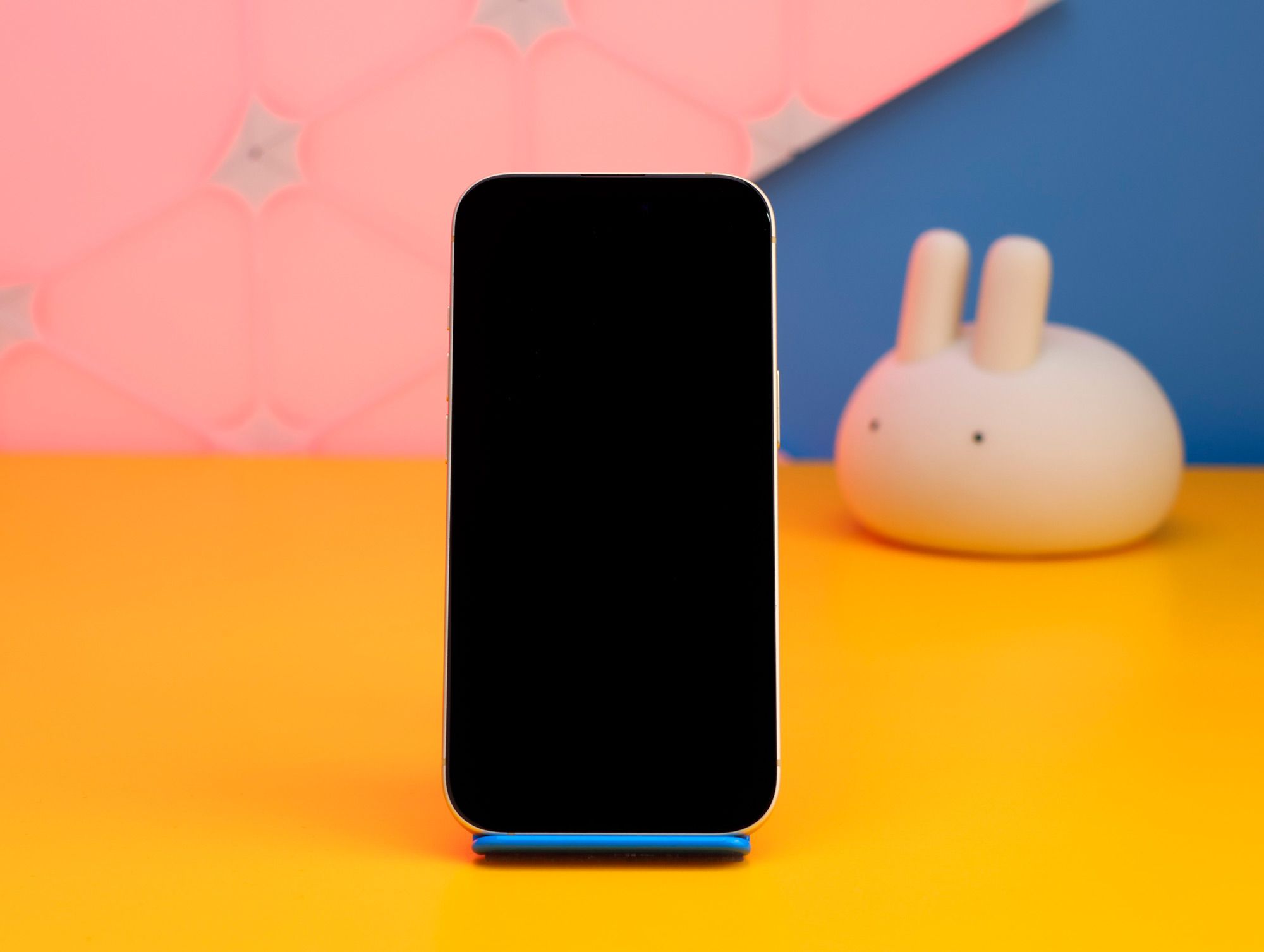 Смартфон Apple iPhone 15 128GB Yellow (MTP23) Б/У фото 3
