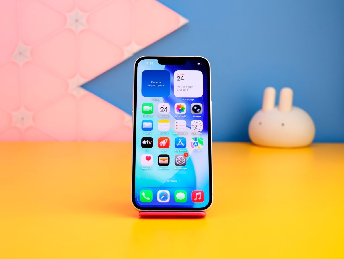 Смартфон Apple iPhone 13 128GB Starlight (MLPG3) Б/У фото 2