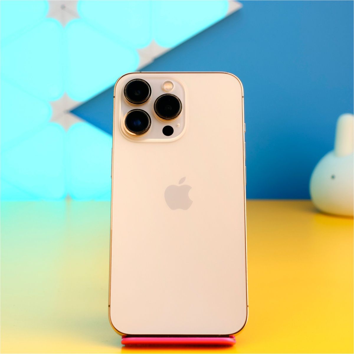 Смартфон Apple iPhone 13 Pro 256GB Gold (MLVK3) Б/У