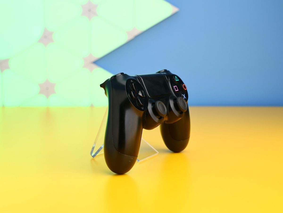 Геймпад Sony DualShock 4 V2 Black (9870357) Б/У фото 3