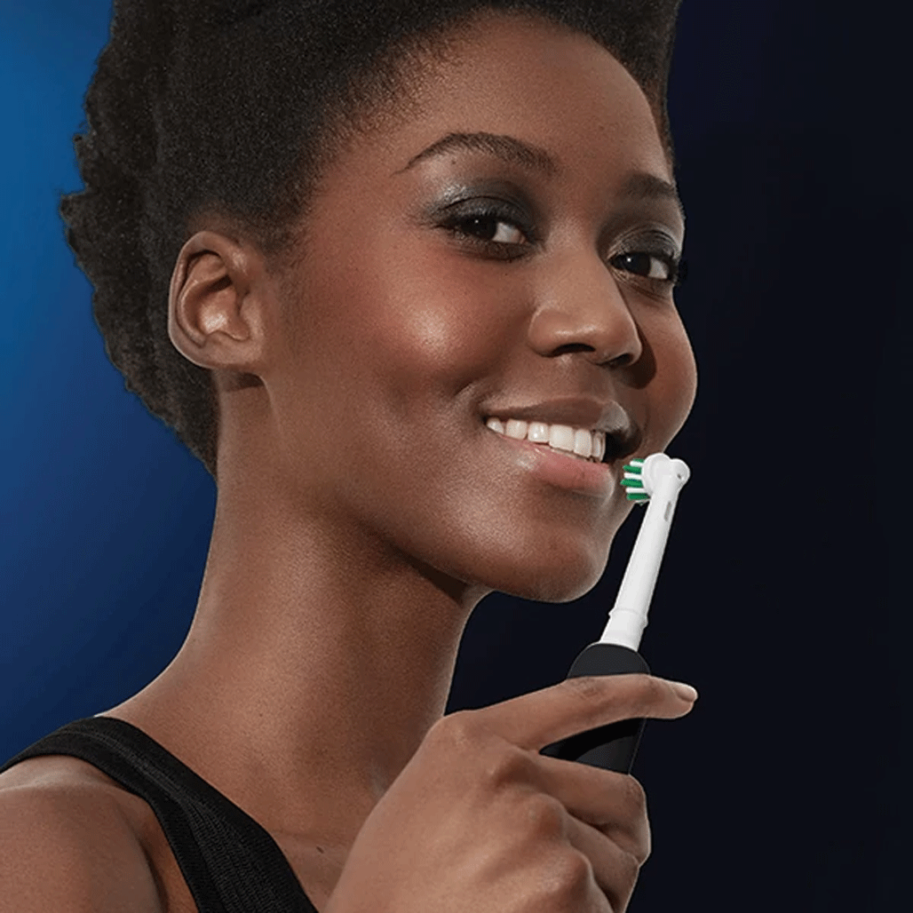 Електрична зубна щітка Oral-B D305 Pro Series 1 Black