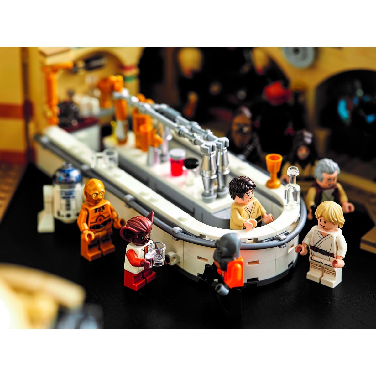 Конструктор LEGO Star Wars: Кантіна Мос-Ейслі (75290) 