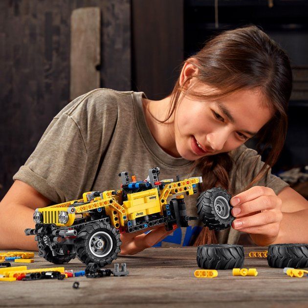 Конструктор LEGO Technic Jeep Wrangler (42122)
