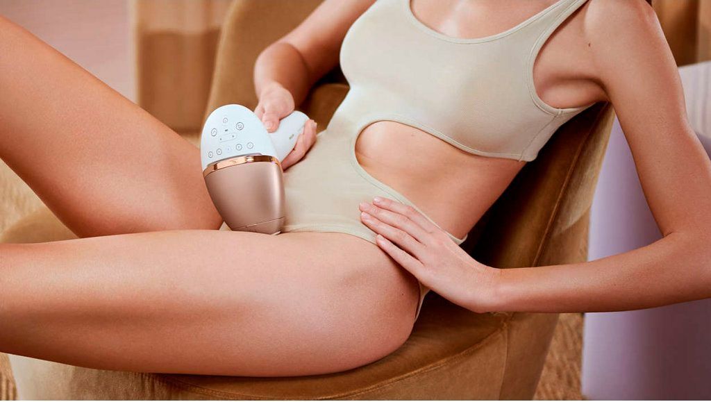 Фотоепілятор Philips Lumea IPL 9900 (BRI973/00)