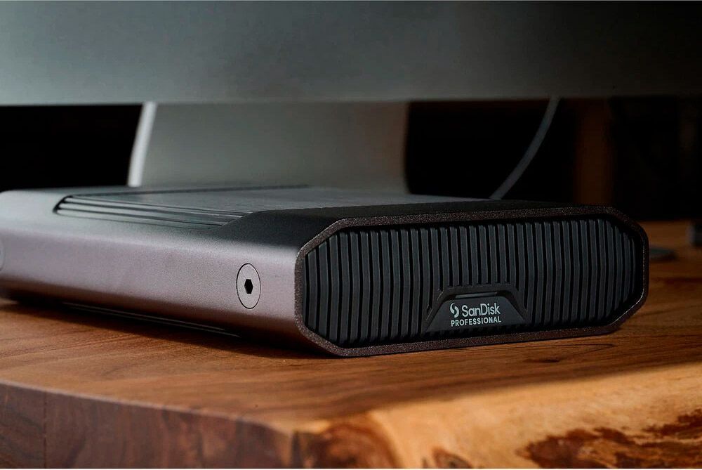 Зовнішній жорсткий диск SanDisk Professional G-Drive 6TB (SDPHF1A-006T-MBAAD)