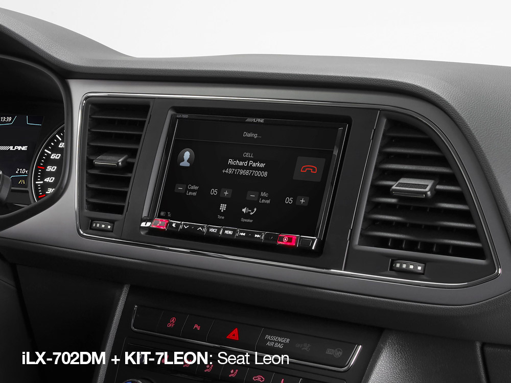 Автомагнітола Alpine ILX-702D Мультимедиа 2-DIN 
