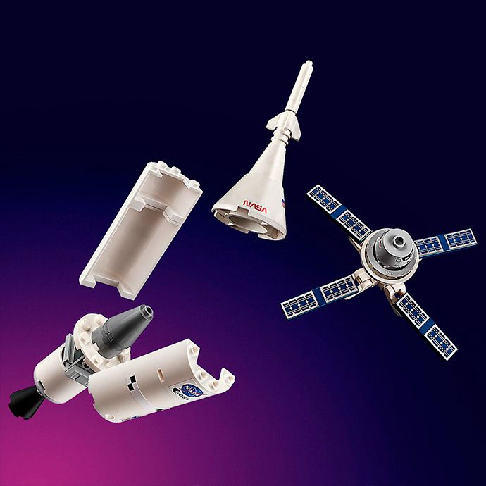 Конструктор LEGO Icons Система космічного запуску NASA «Артеміда» (10341)
