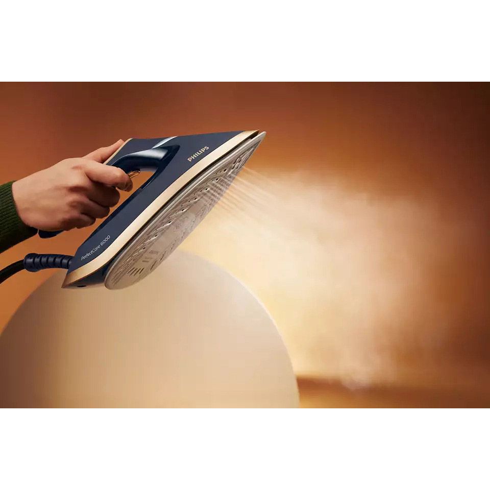 Праска з парогенератором Philips PerfectCare 6000 Series PSG6066/20