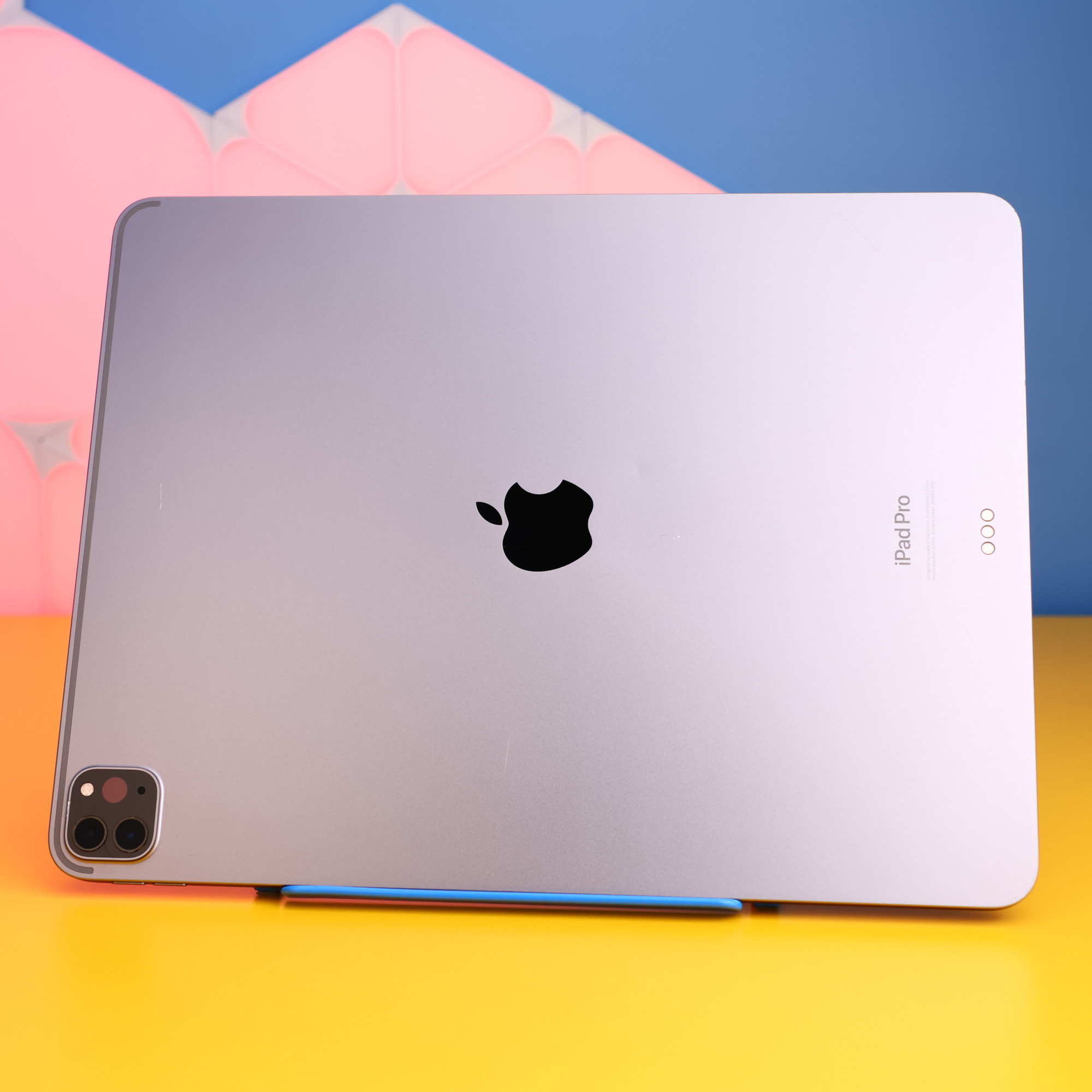 Планшет Apple iPad Pro 12.9 (2022) Wi-Fi 256GB Space Gray (MNXR3) Б/У