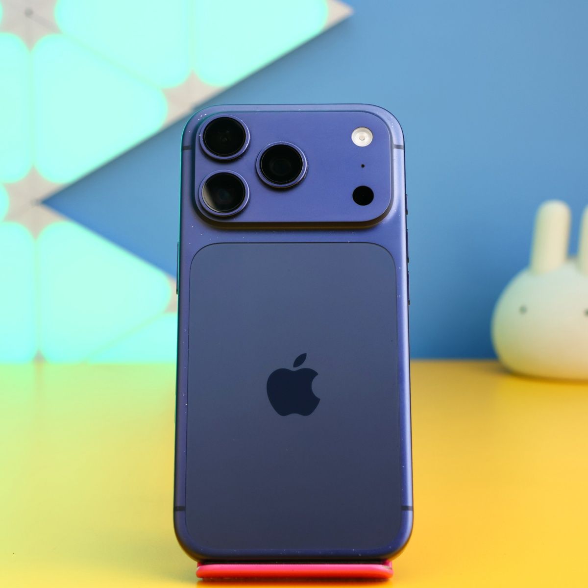 Смартфон Apple iPhone 17 Pro 256GB Deep Blue (MG8J4) Б/У
