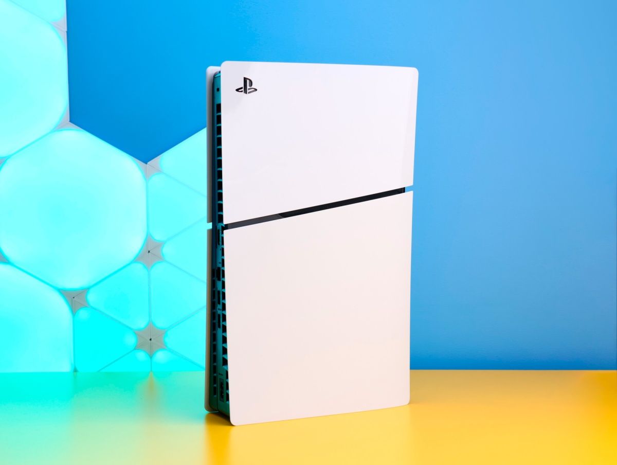 Ігрова консоль Sony PlayStation 5 Slim Digital Edition 1TB White (1000040660) Б/У фото 2