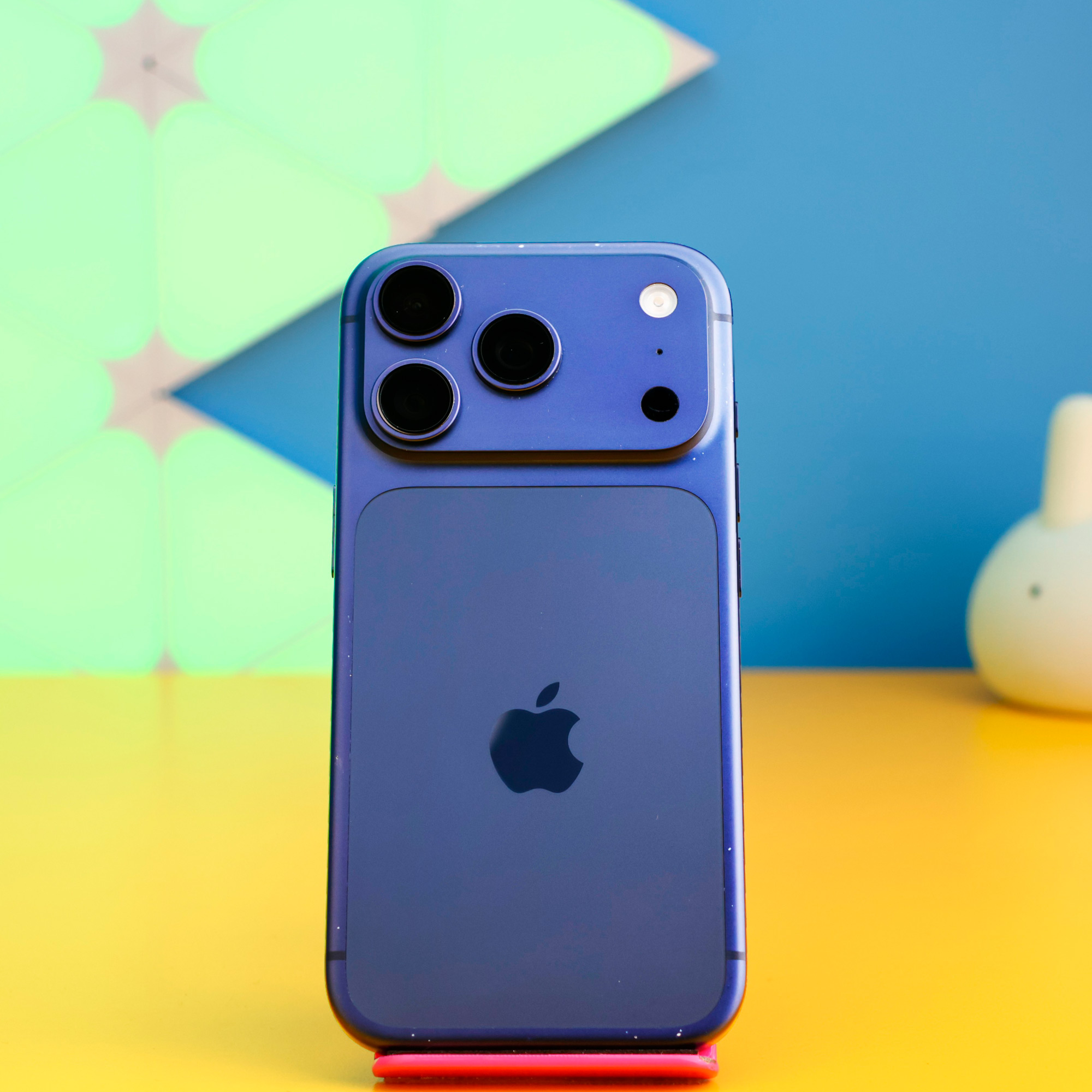 Смартфон Apple iPhone 17 Pro 256GB Deep Blue (MG8J4) Б/У