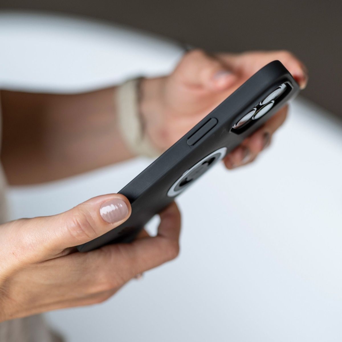 Чохол SP Connect для iPhone 13 Pro (55145)