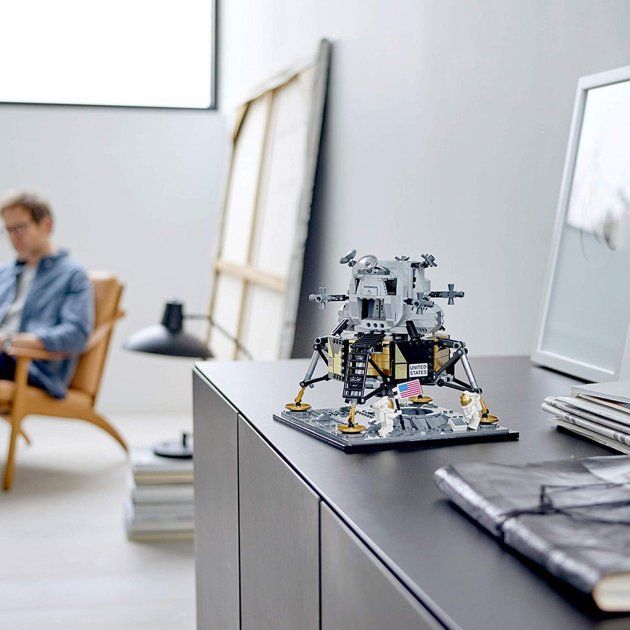 Конструктор LEGO NASA Apollo 11 Lunar Lander (10266)