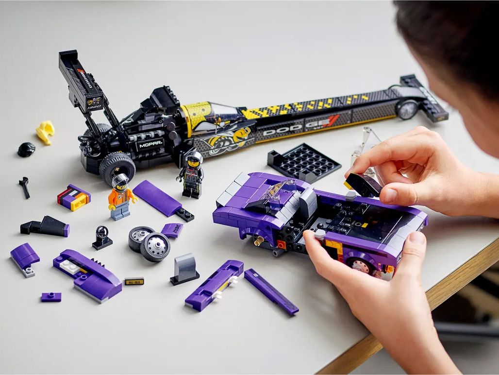 Конструктор LEGO Speed Champions Mopar Dodge/SRT Top Fuel Dragster та 1970 Dodge Challenger (76904)