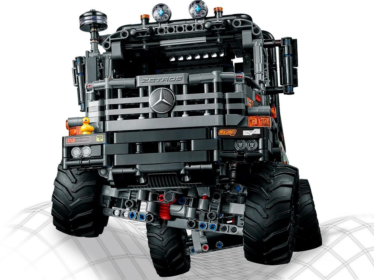 Конструктор LEGO Technic Mercedes-Benz Zetros (42129)