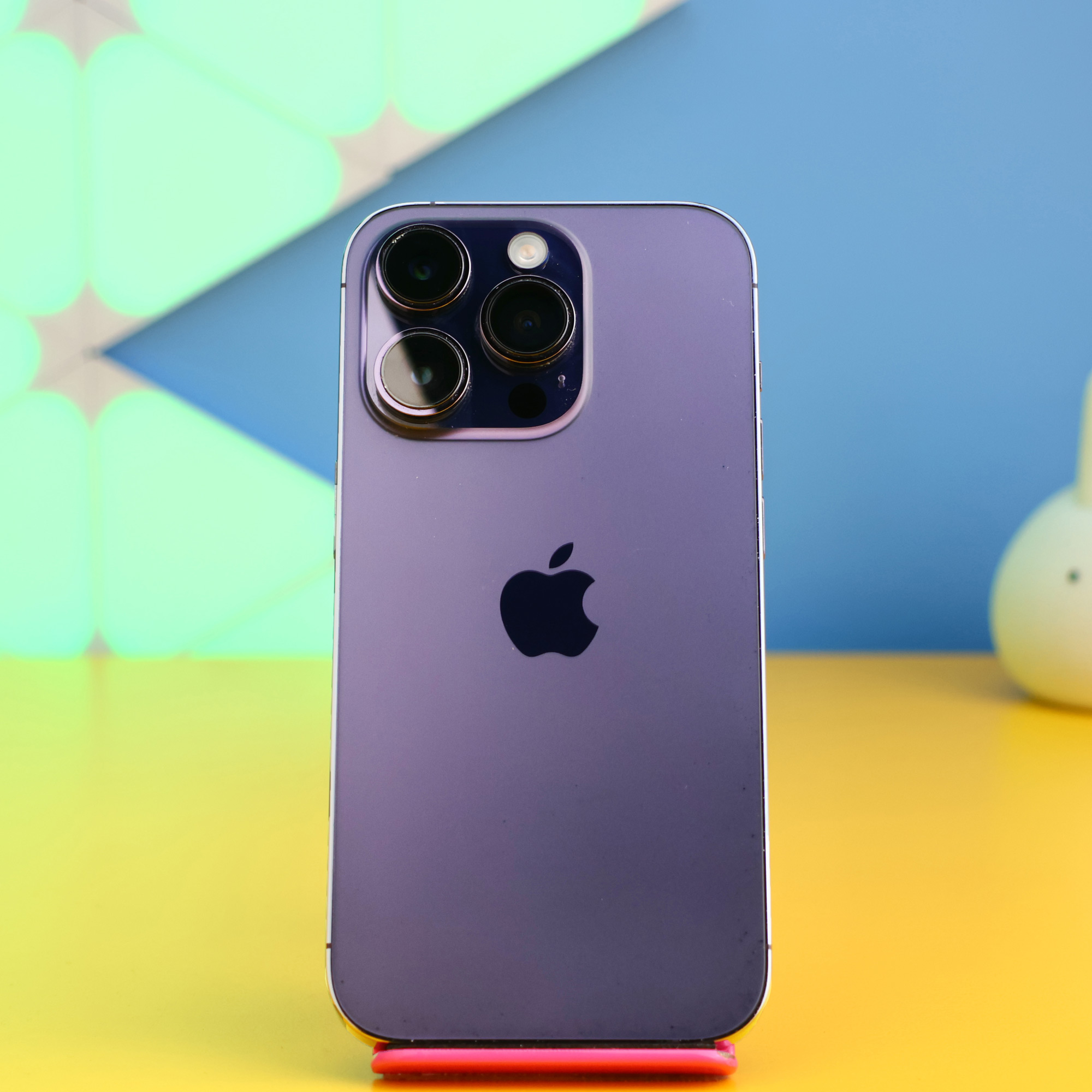 Смартфон Apple iPhone 14 Pro 256GB Deep Purple (MQ1F3) Б/У