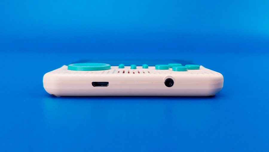 Ретро игровая приставка SUP G7 Game Box Portable 666 in 1 AV (Pink) [70768] 