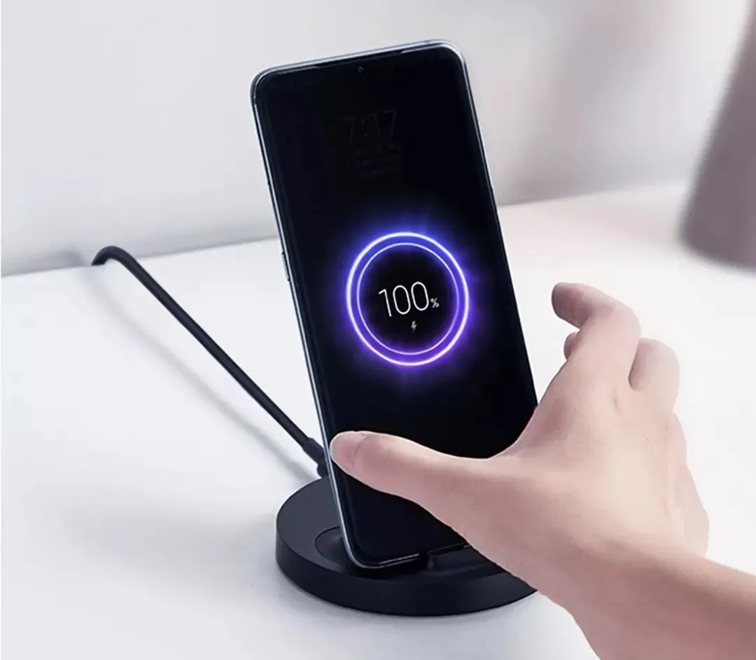 Купити Бездротовий зарядний пристрій Xiaomi 20W Vertical Wireless Charger Stand недорого