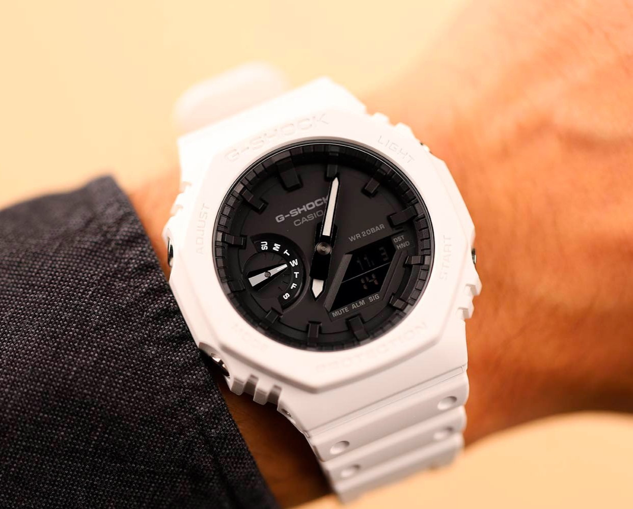 Наручний годинник Casio G-Shock GA-2100-7A недорого