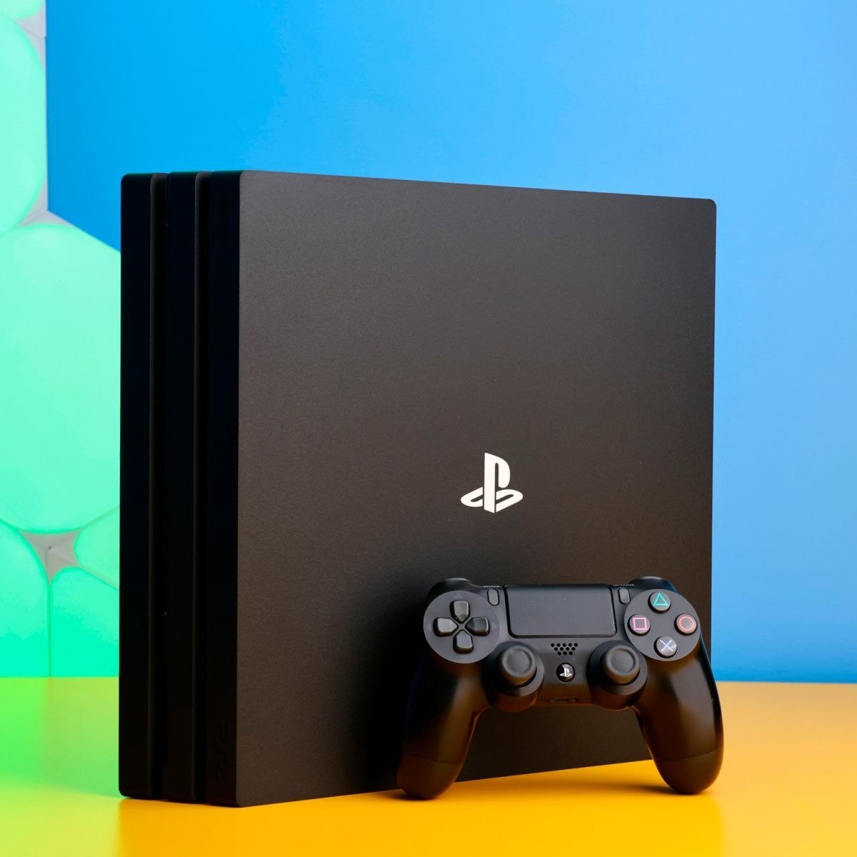 Ігрова консоль Sony PlayStation 4 Pro 1TB Black Б/У недорого
