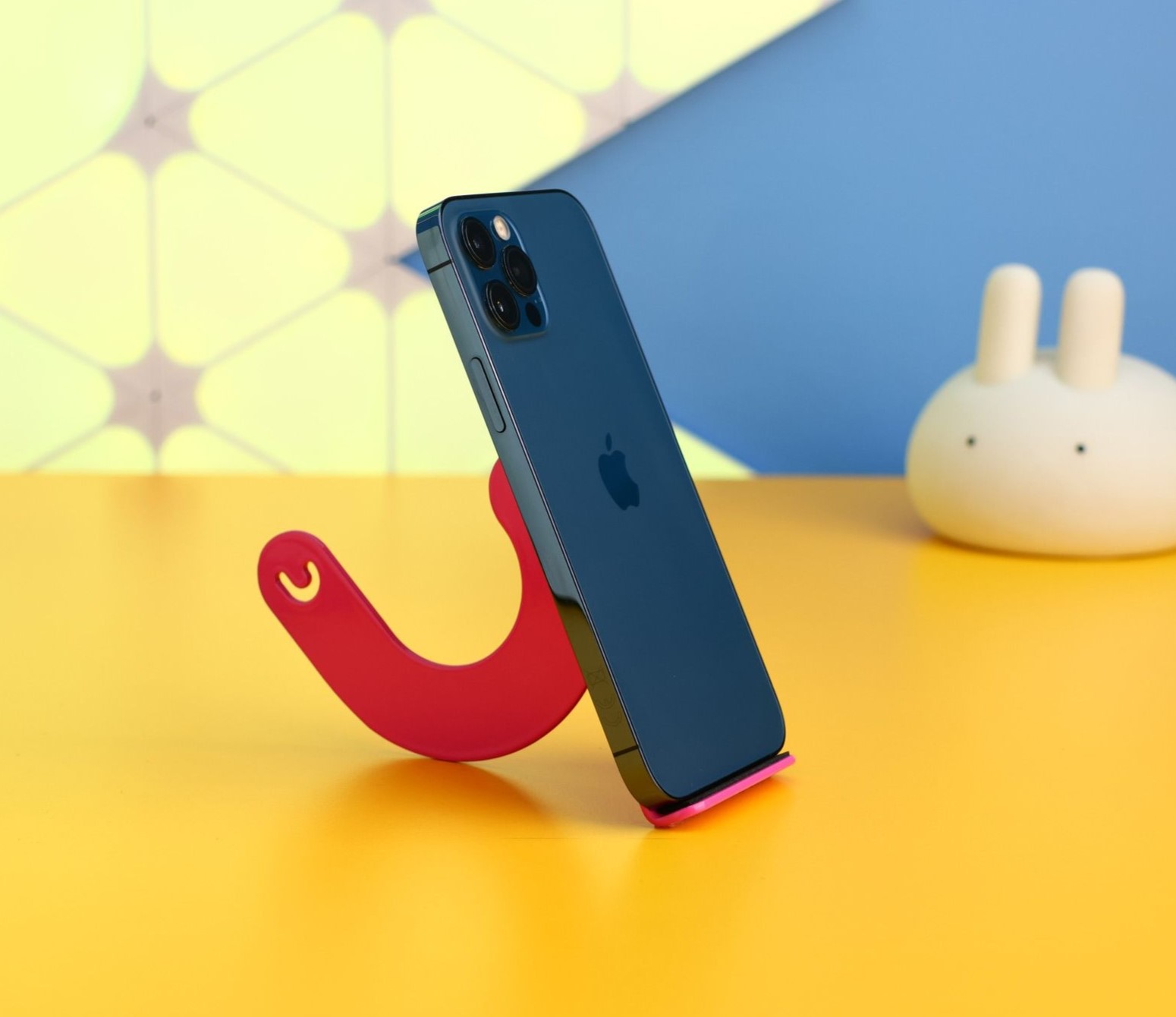 Подержанный смартфон Apple iPhone 12 Pro 256GB Pacific Blue недорого