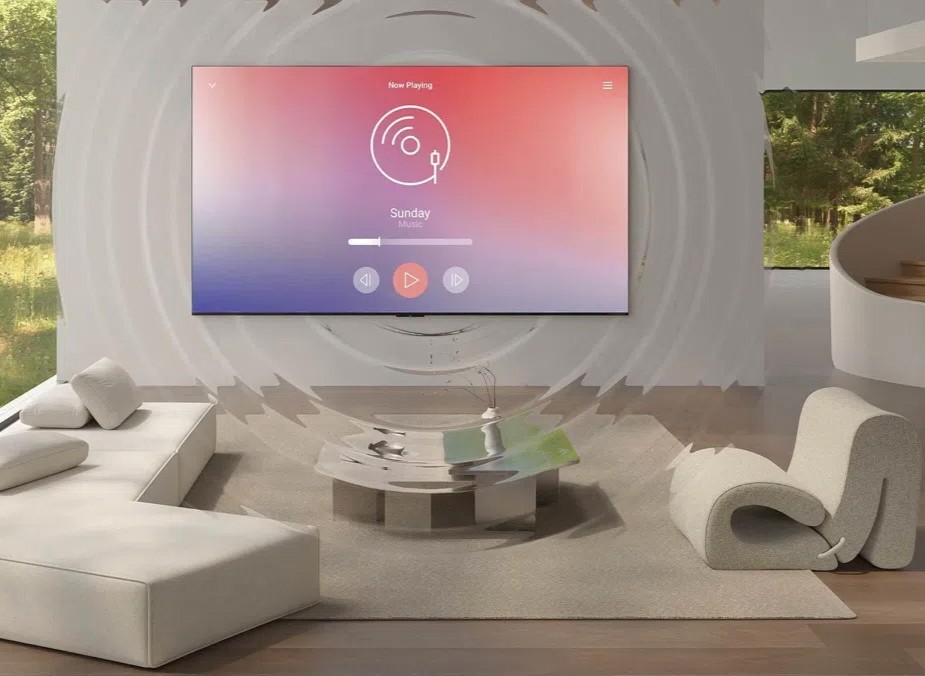 C7K оснащений акустичною системою, створеною спільно з Bang & Olufsen