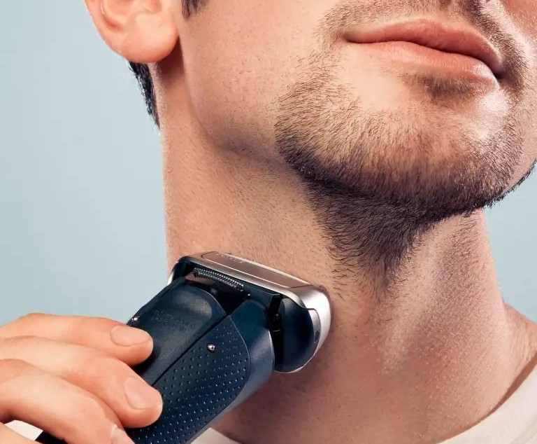 Купити електробритву Braun Series 8 8460cc недорого