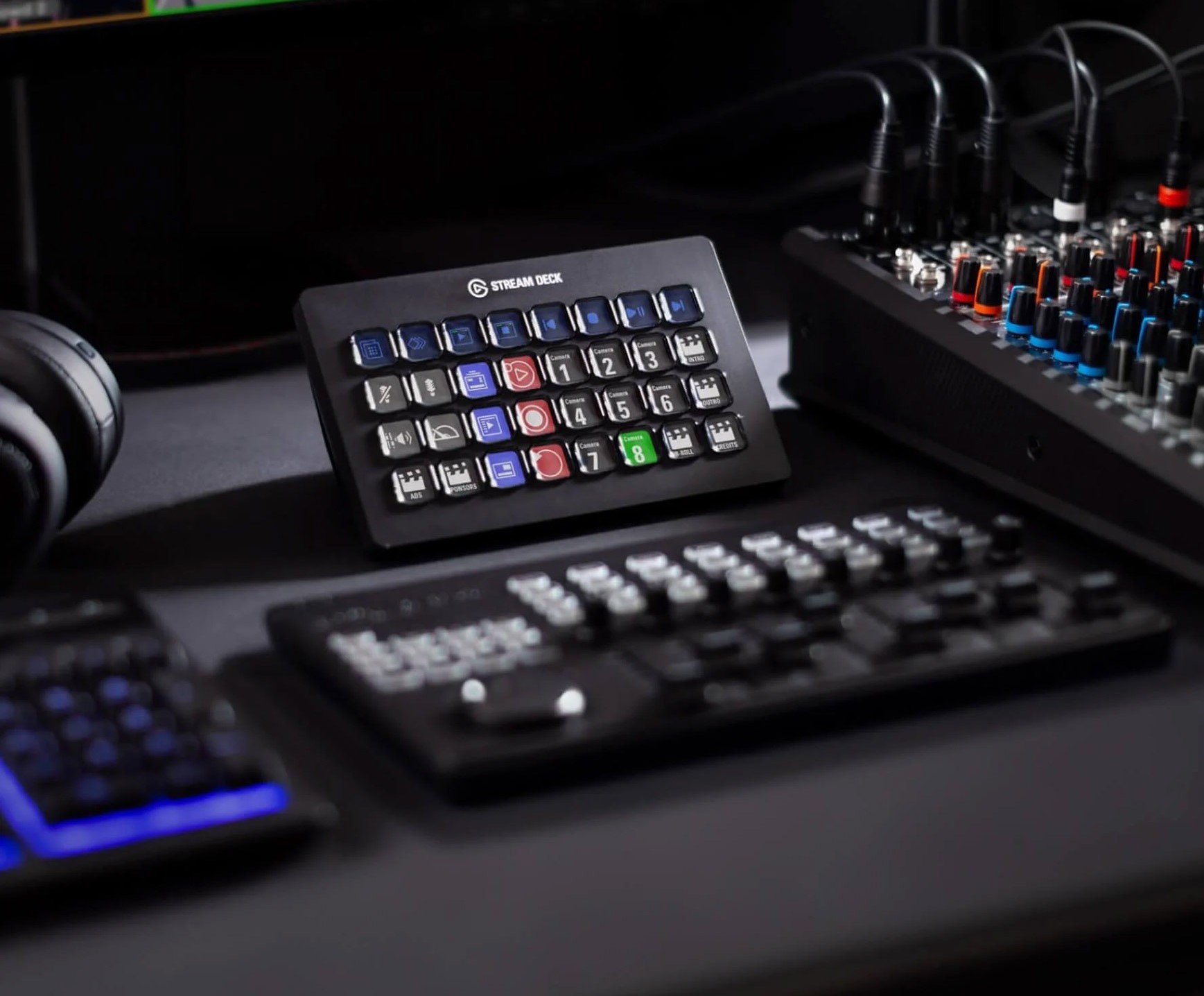 Контроллер для стриминга Elgato Stream Deck XL недорого