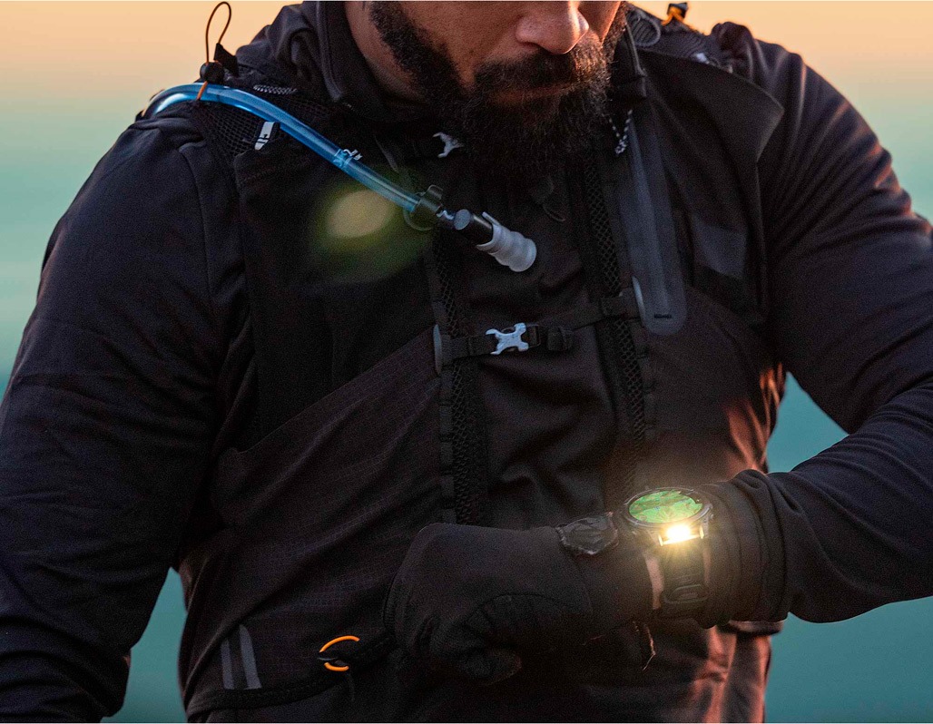 Універсальні смарт-годинники Garmin