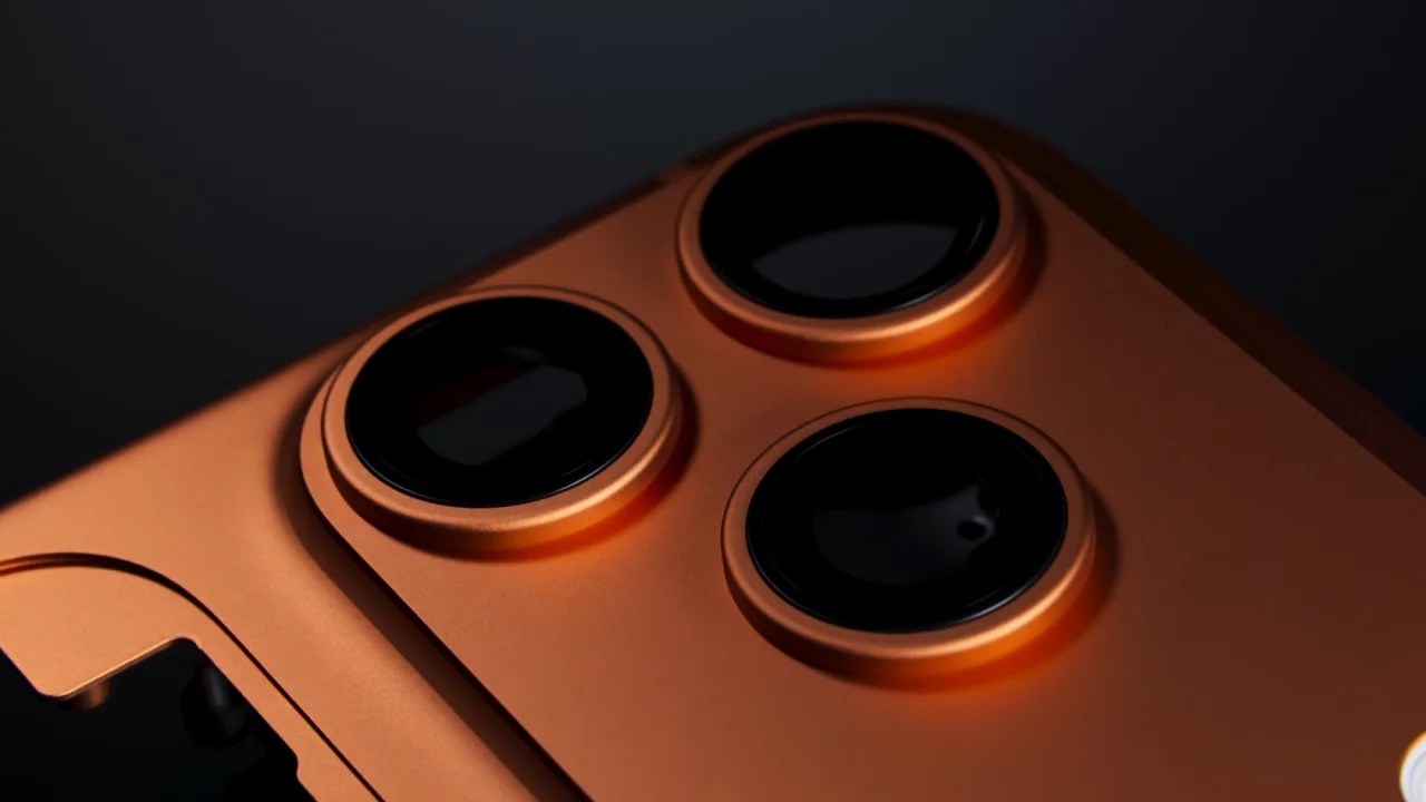 толщина iPhone 17 Pro и 17 Pro Max - 8.8 мм 