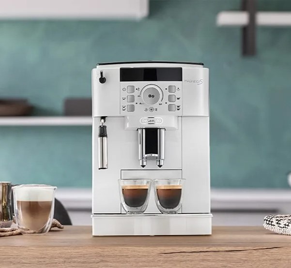 Автоматическая кофемашина Delonghi