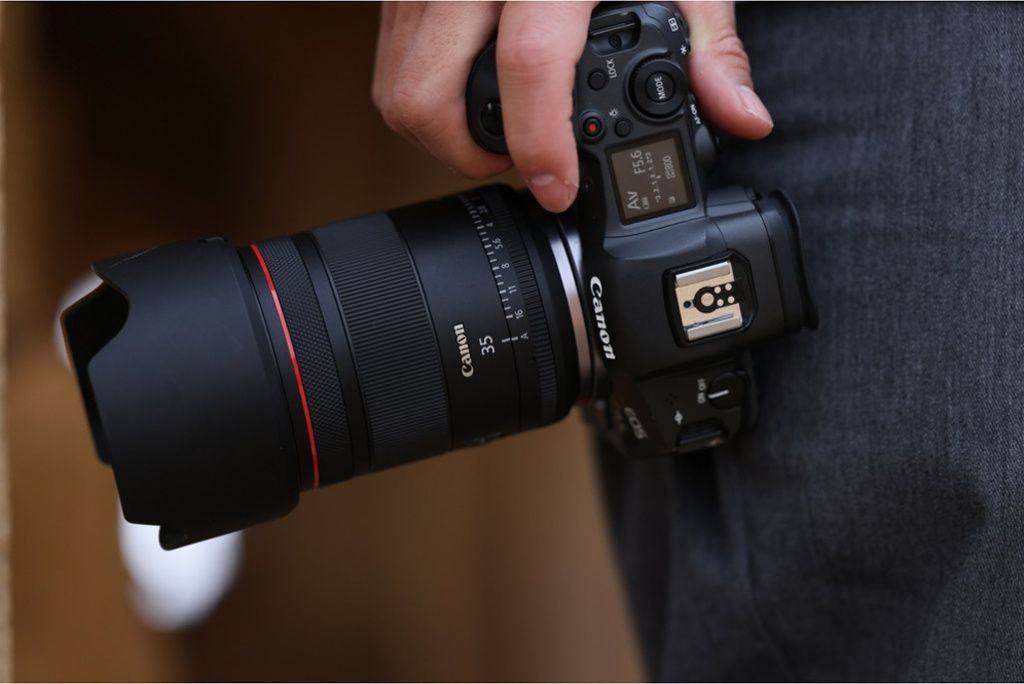 rf-35mm-f1.jpg rf-35mm-f1.jpg