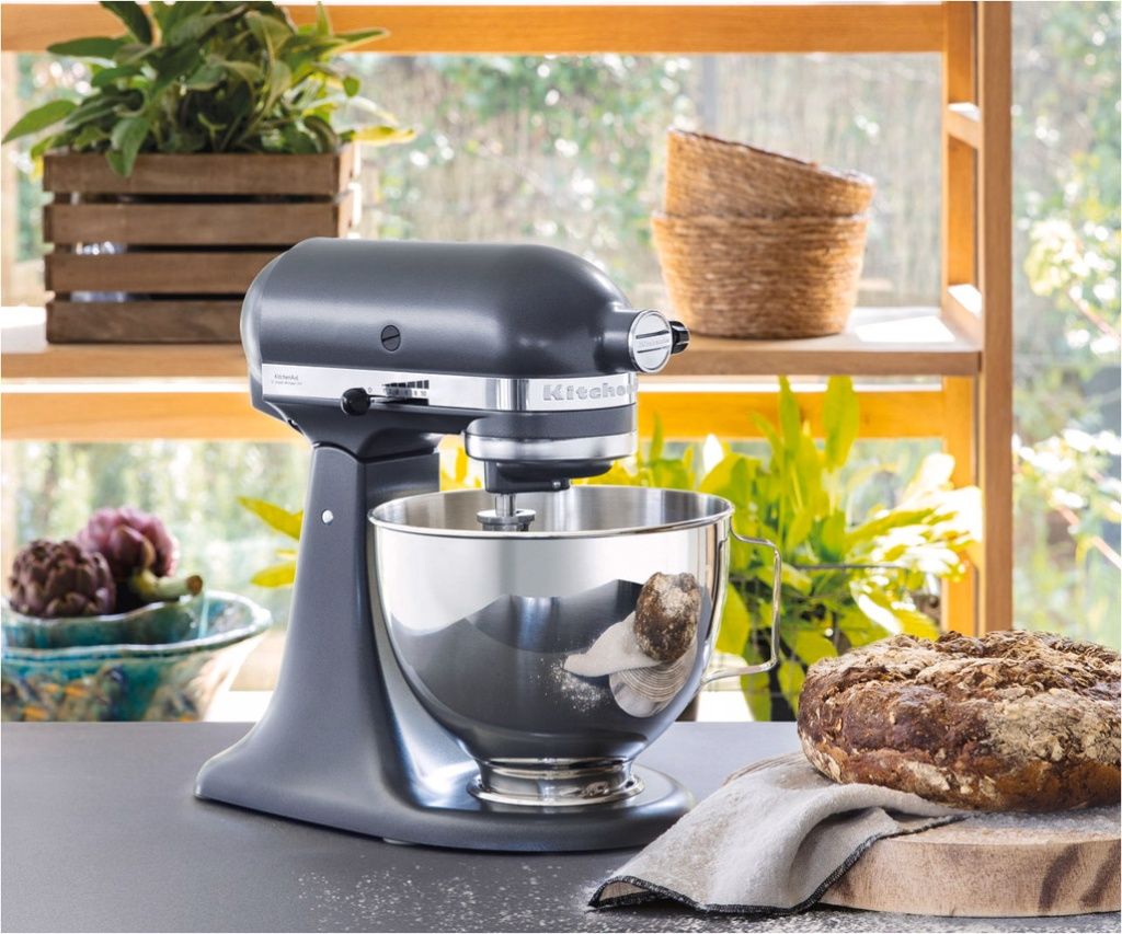 KitchenAid-Kchenmaschine-ARTISAN-5KSM95PS_5413184001254_silber_1082728.jpg KitchenAid-Kchenmaschine-ARTISAN-5KSM95PS_5413184001254_silber_1082728.jpg