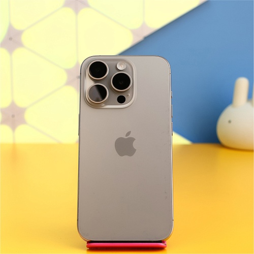 Смартфон Apple iPhone 15 Pro 128GB Natural Titanium (MTUX3) Б/У